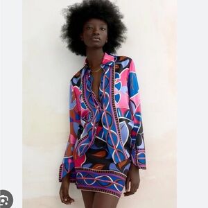 Zara Vibrant Abstract Print Button-Up Shirt Dress in Pink & Blue